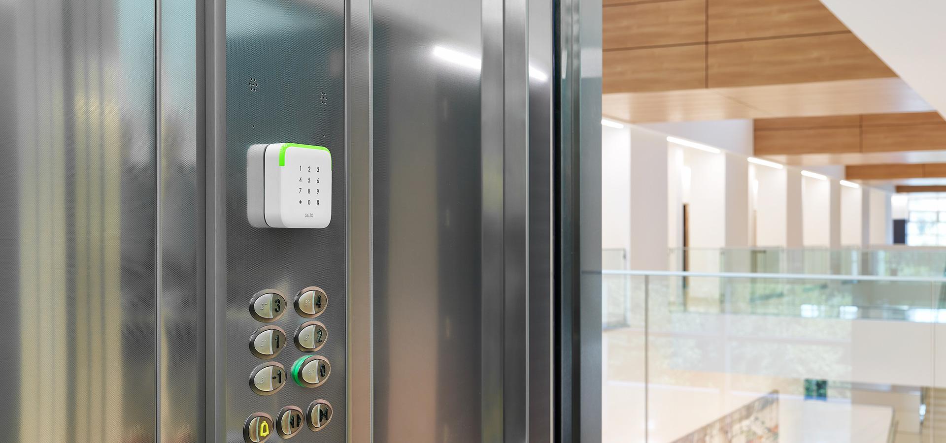 Design XS - European Keypad Wall Reader